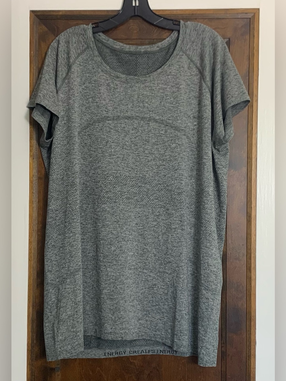 Lululemon Swiftly Tech Short Sleeve 2.0 - Gray - Size 20 Excellent